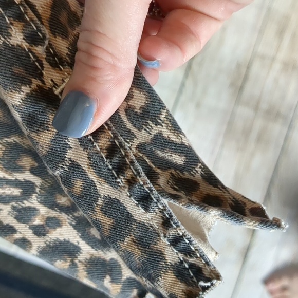 Free people leopard fringe jean jacket size small - Picture 5 of 9